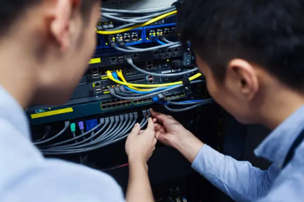 Instalação de rack de informática