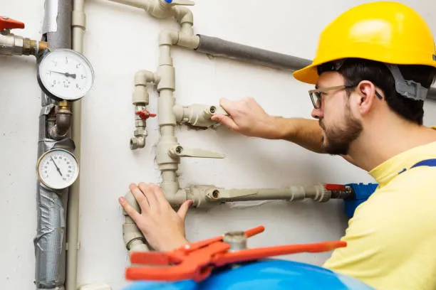 Serviço especializado de manutenção hidráulica